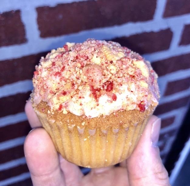 Yay! Strawberry Shortcake Cupcakes are here! 🍓